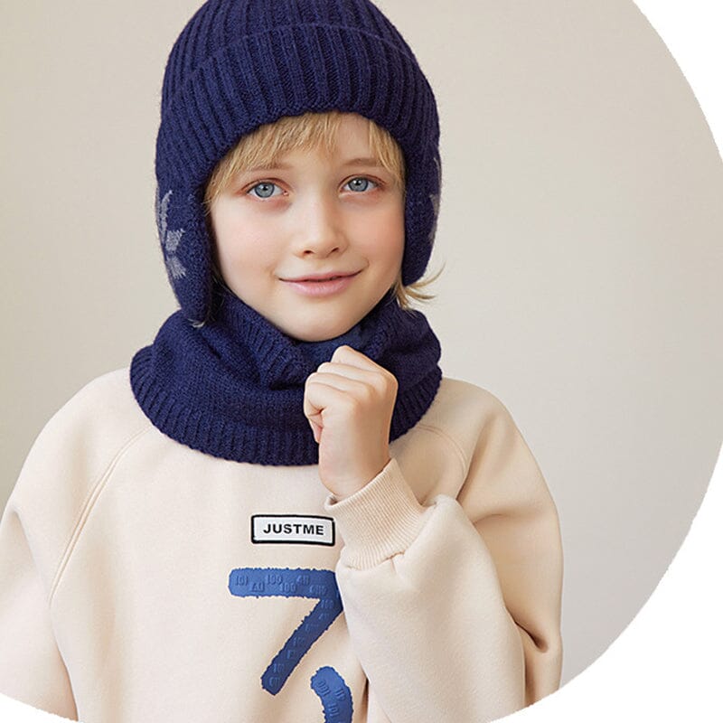 Stylish unisex knitwear set: beanie hat and long scarf, thermal and suitable for all ages