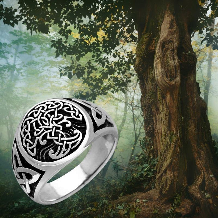 Detailed unisex Celtic Tree of Life ring, an elegant fashion accessory in silver alloy.