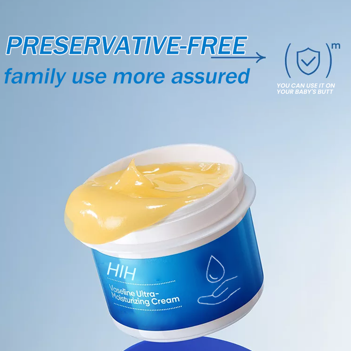 Close-up of rich, white deep moisturizing cream, ideal for dry, sensitive skin.