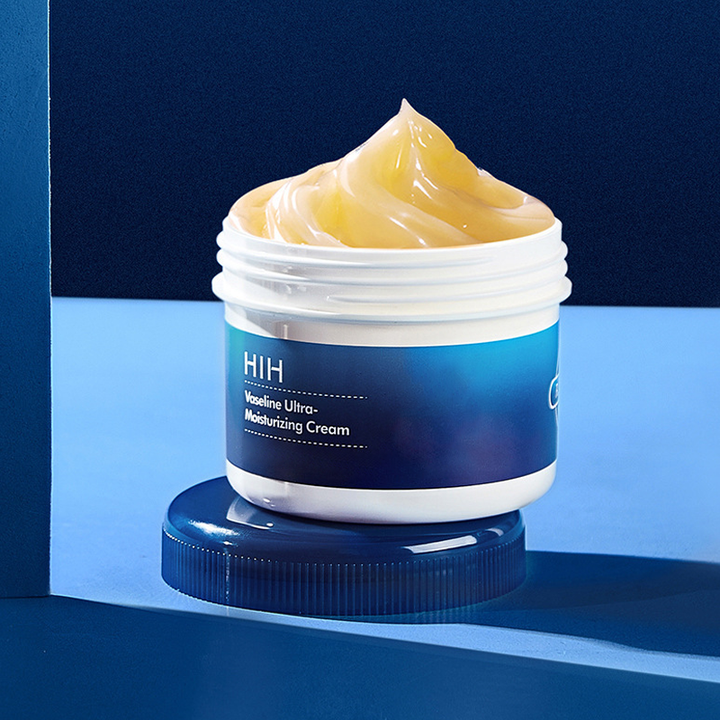 Creamy texture of Vitamin E rich deep moisturizing cream, superb for dry skin.