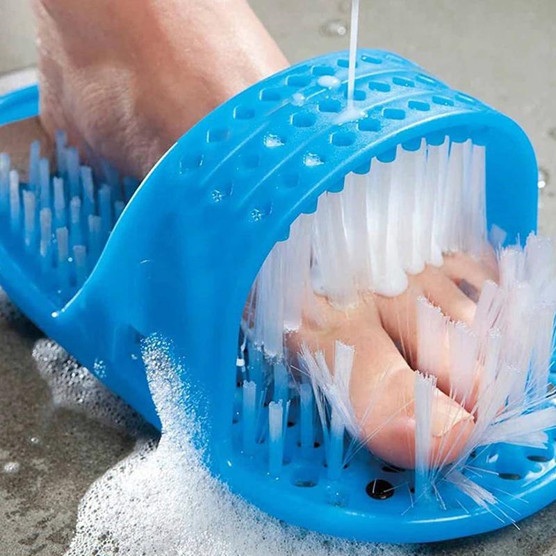 Shower slipper with integrated foot brush, ideal for tired feet and gentle skin exfoliation