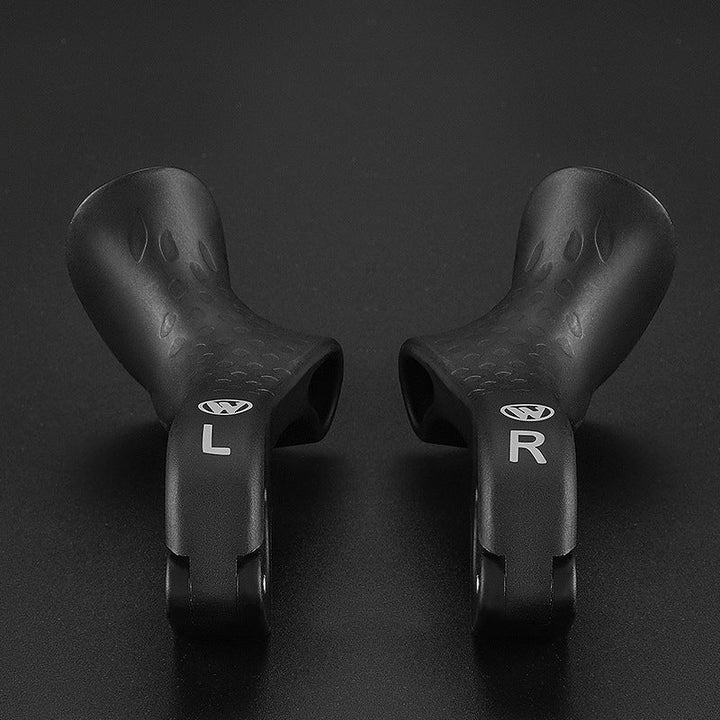 Unisex cycling grips: ergonomic design for hand pain relief & improved comfort on any bike.
