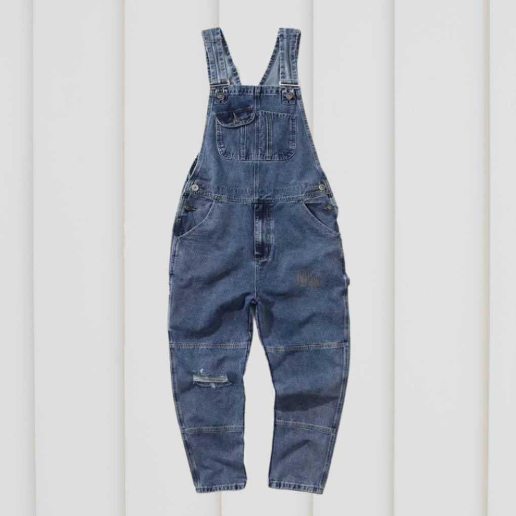 Comfortable unisex gardening overalls. Robust workwear dungarees designed for outdoor tasks with practical pockets.