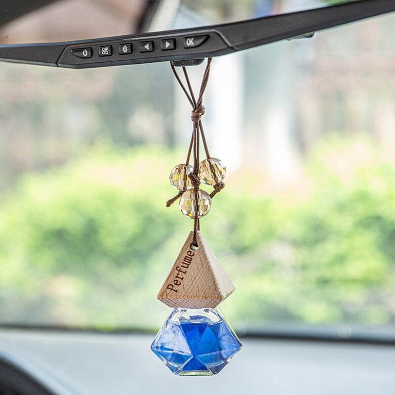 Compact car air freshener diffuser, easy to hang, stylish auto accessory for continuous car fragrance
