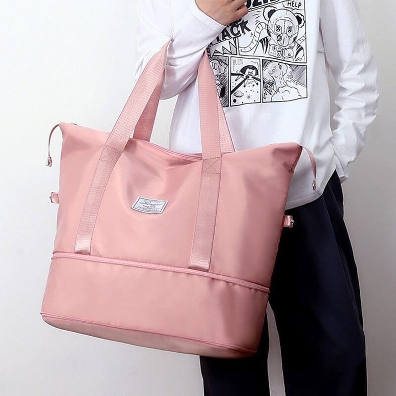 Stylish black travel duffel bag with wet separation, perfect for gym, sports, and short trips