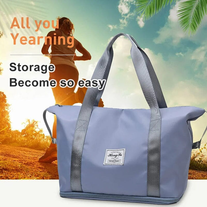 Versatile black duffel bag, ideal for travel, gym, and sports with its wet separation compartment