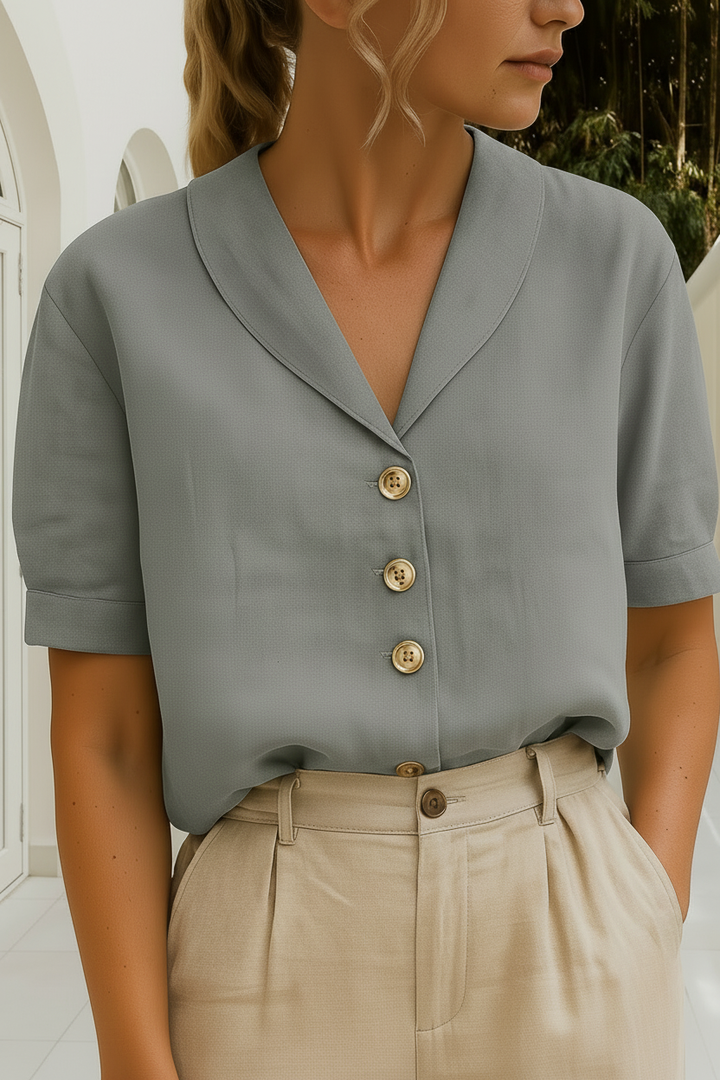 Lightweight unisex everyday t-shirt, a versatile short-sleeve top for casual wear & comfort fit.