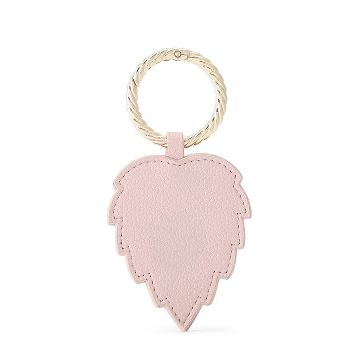 Versatile magnetic hat holder clip, suitable for baseball caps, fedoras, and sun hats.