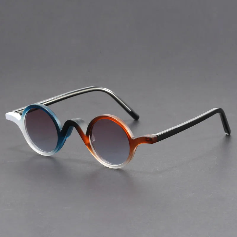 Stylish round frame sunglasses, unisex design providing UV protection for everyday modern fashion.