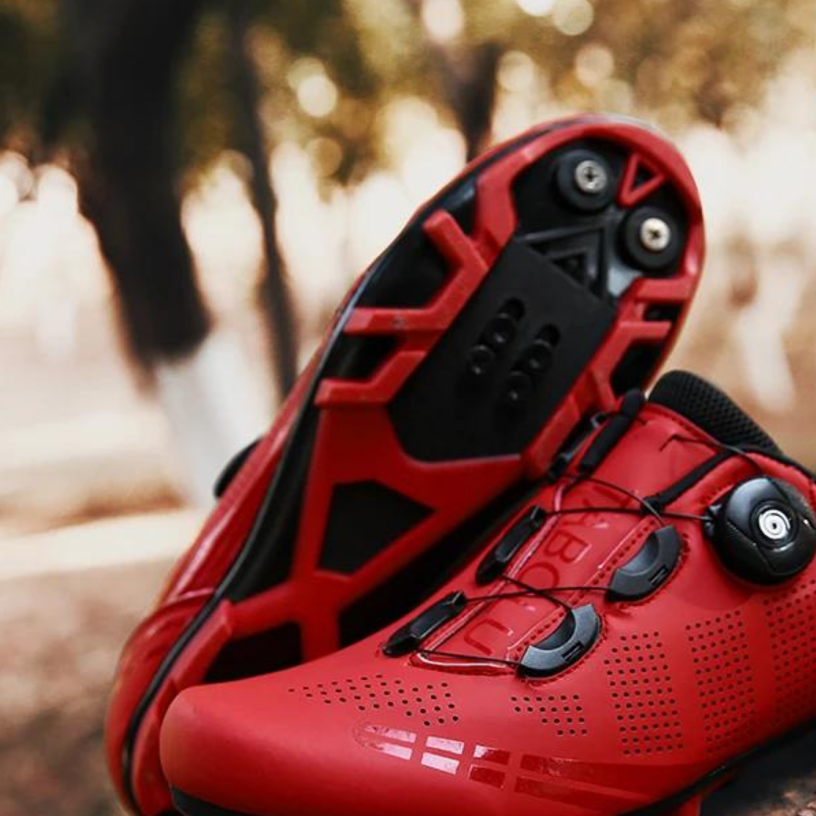 Comfort-focused unisex orthopedic cycling shoes, perfect for both road and mountain bike enthusiasts seeking foot support.