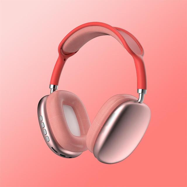Plush over-ear noise cancelling headphones, providing ultimate comfort and wireless connectivity.