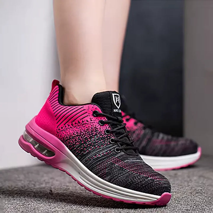 Lightweight safety sneakers, puncture and impact resistant, ideal for demanding jobs.