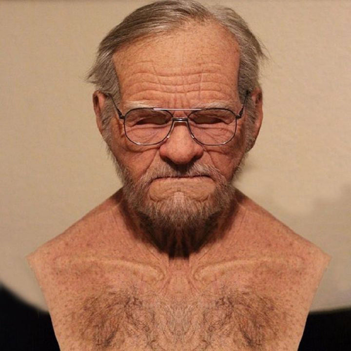 Full-face unisex latex mask for Halloween, scary and realistic design