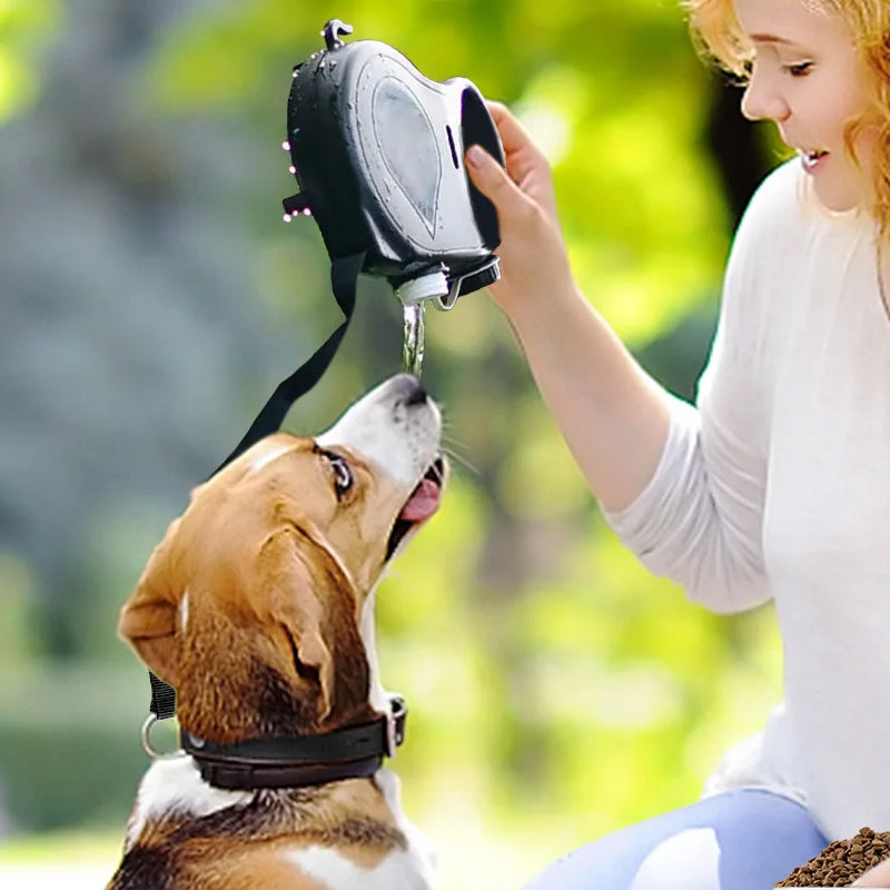 Hand holding the comfortable grip of the retractable dog leash, pet supplies