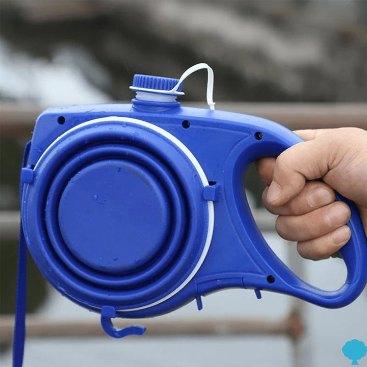 Detail of the leash's locking mechanism, durable pet accessories for safety
