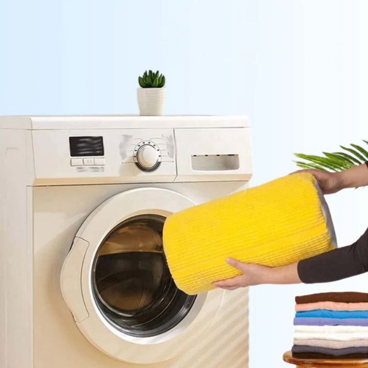 Unisex laundry shoe wash bag designed for protecting athletic shoes during washing cycles