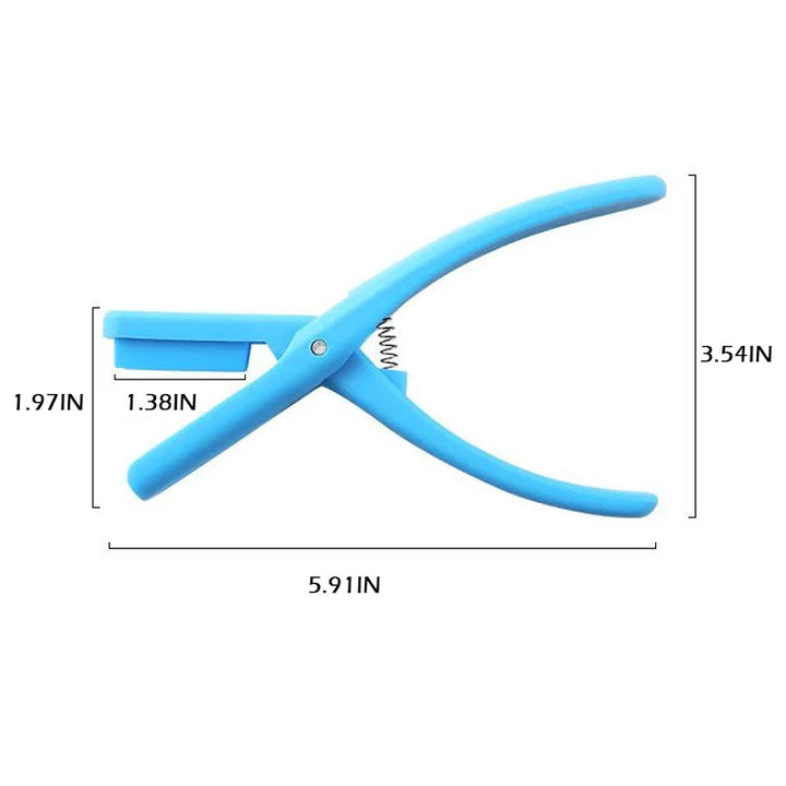 Detail of the claw end of the red plastic Seafood Sheller Tool, optimized for seafood