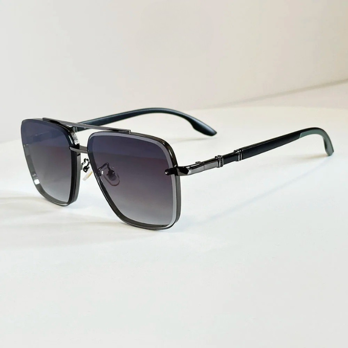 Versatile unisex square aviator sunglasses with gradient lenses, offering stylish UV protection.