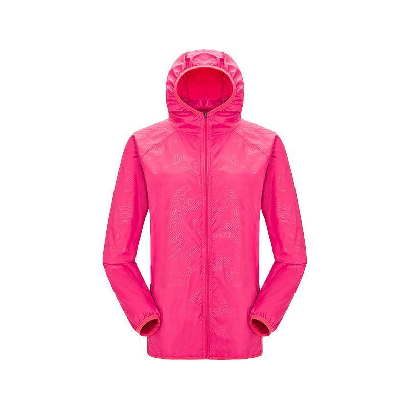 Close-up of the windbreaker's water-repellent surface, emphasizing its rainproof capability.