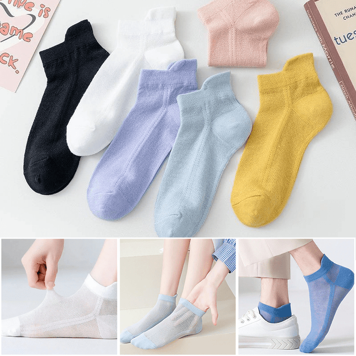 Unisex Ultra-Thin Liner No-Show Socks in white, perfect for discreet comfort and non-slip wear.