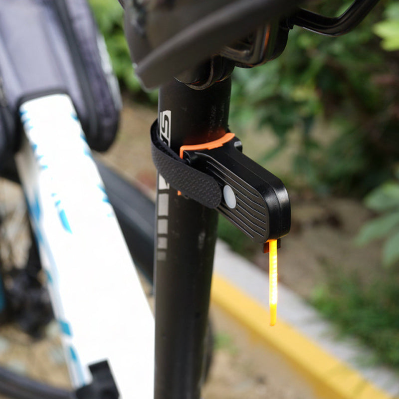 Long-lasting battery LED bike taillight, perfect for daily commutes and touring