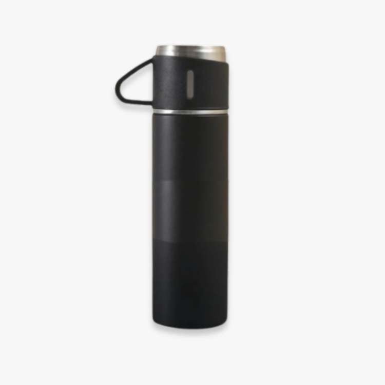 Sleek unisex insulated stainless steel bottle. Vacuum flask keeps drinks hot/cold for gym or travel.