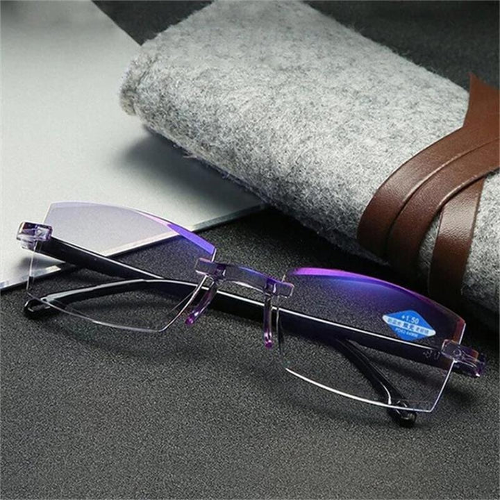 VisionGuard comfortable unisex multifocal glasses. Blue light filter offers optimal eye protection & vision correction.