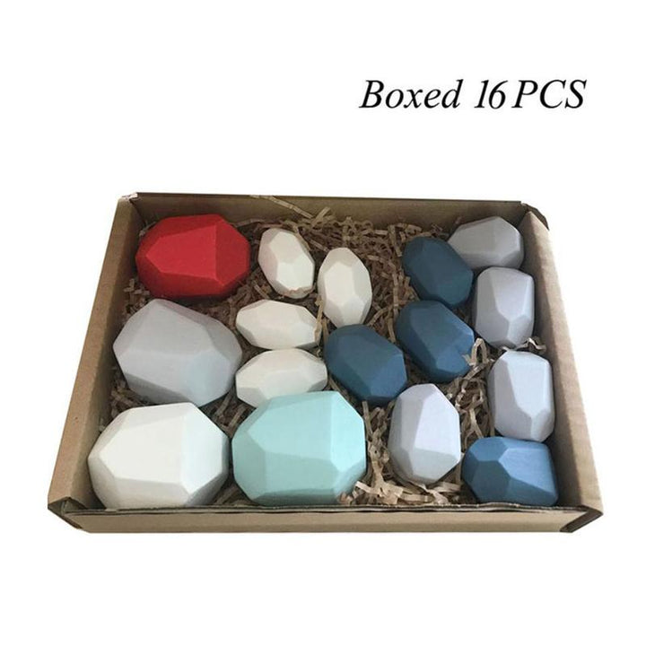 Kids' educational balancing toy made of wooden blocks, natural pine finish
