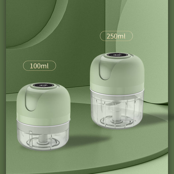 Portable USB electric food chopper, great for grinding garlic, spices & small vegetables easily.