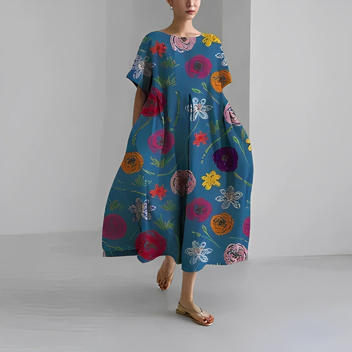 Effortless summer style: women's vibrant floral maxi dress with a comfortable fit.