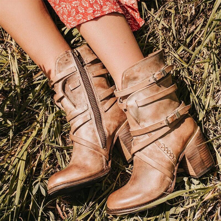 Chiara women's leather orthopedic ankle boots, vintage look, offering comfort & support for all-day wear.