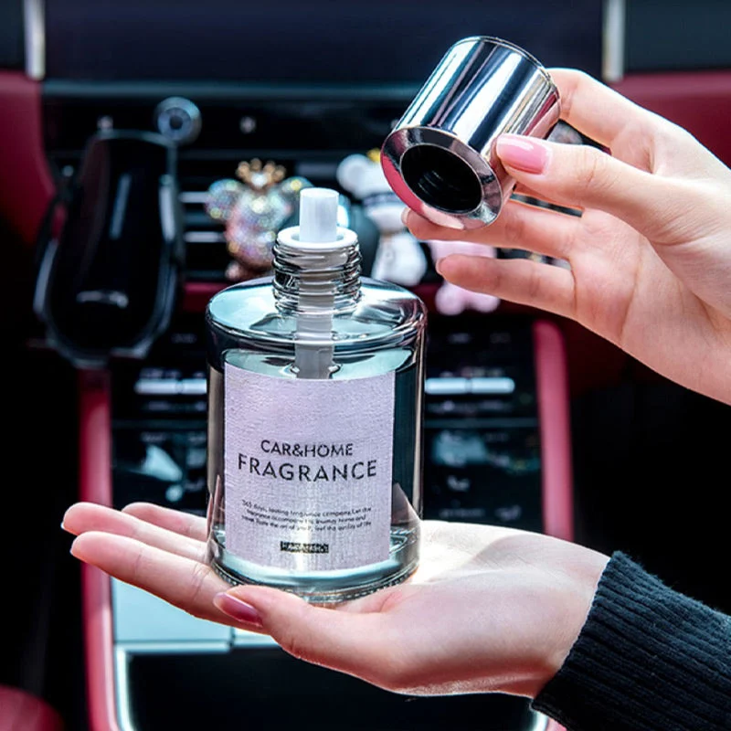 Rechargeable car fragrance diffuser, presented as an ideal gift for car enthusiasts