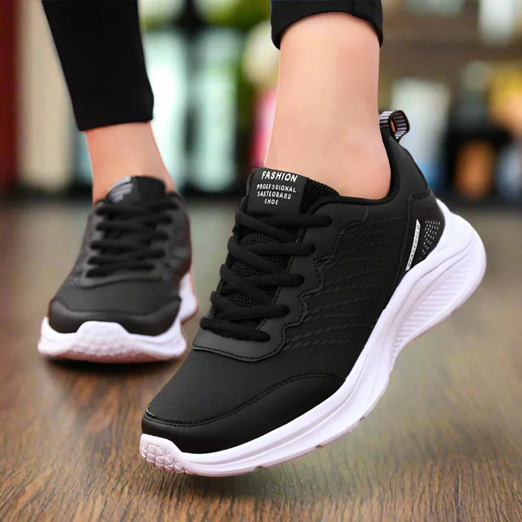 Comfortable women's non-slip work shoes, ideal for nurses & kitchen staff, with safety-grip sole and breathable design.