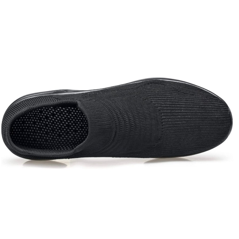 Women's comfortable walking shoes, featuring responsive arch support for long days on your feet.