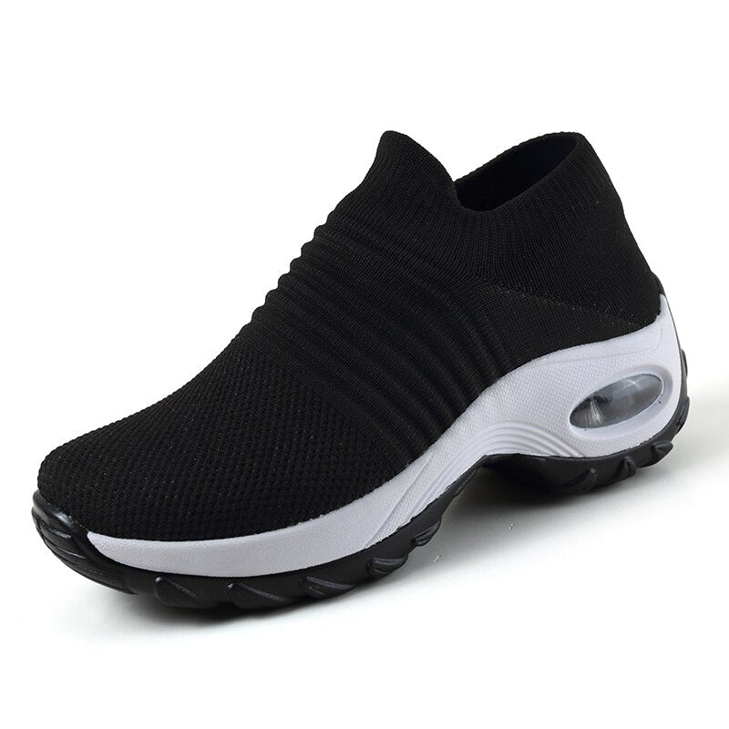 Stylish women's casual sneakers, offering excellent arch support & breathability for everyday comfort.