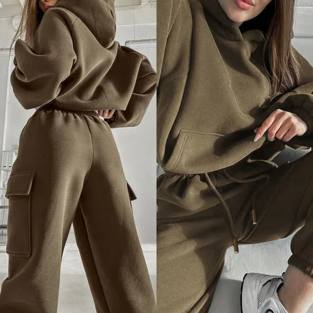 Two-piece women's cargo hoodie & joggers streetwear set in a neutral color