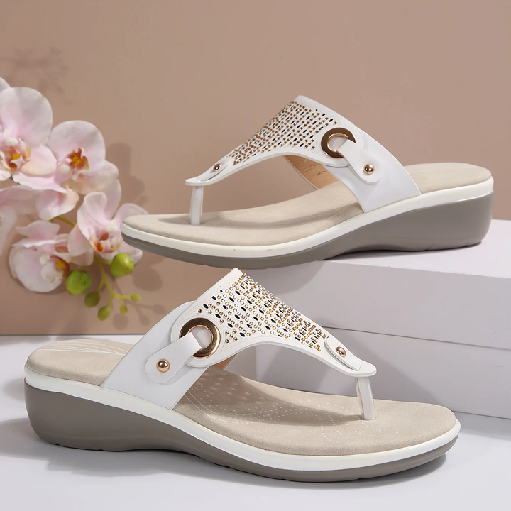 Close-up of the cushioned footbed in women's orthopedic comfort sandals