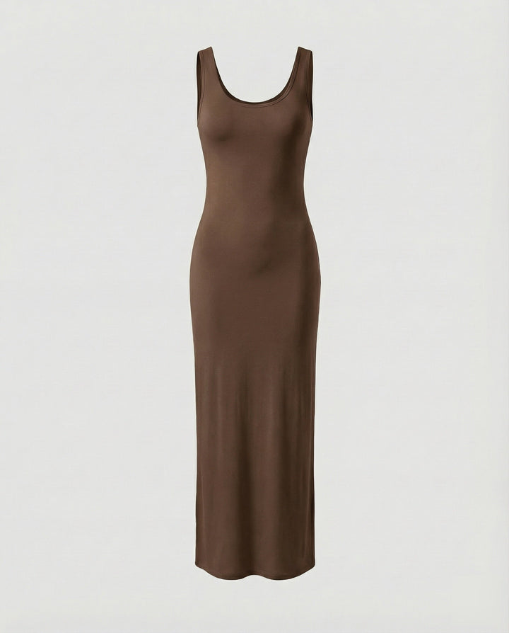 Women's scoop neck, sleeveless, bodycon silhouette maxi dress, comfortable & chic for modern fashion.