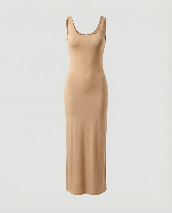 Elegant women's scoop neck sleeveless bodycon maxi dress, ideal for evening events, chic & figure-flattering.