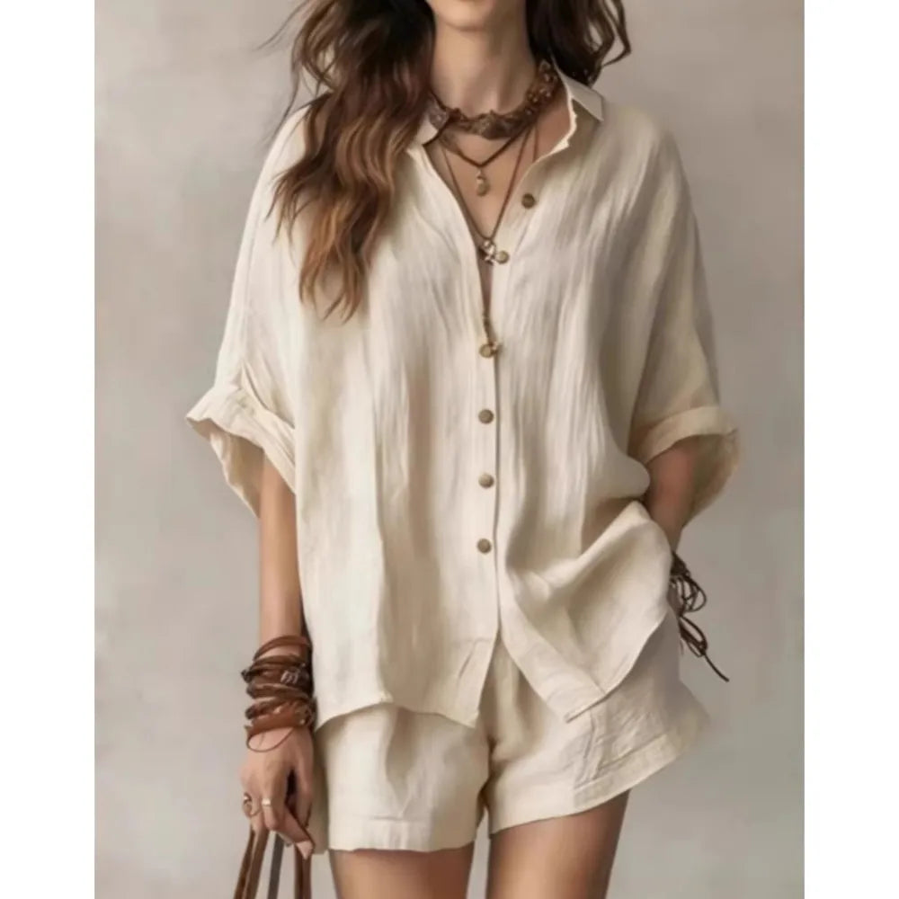 Versatile women's breathable casual lounge set. Two-piece comfortable shorts & top for summer apparel.