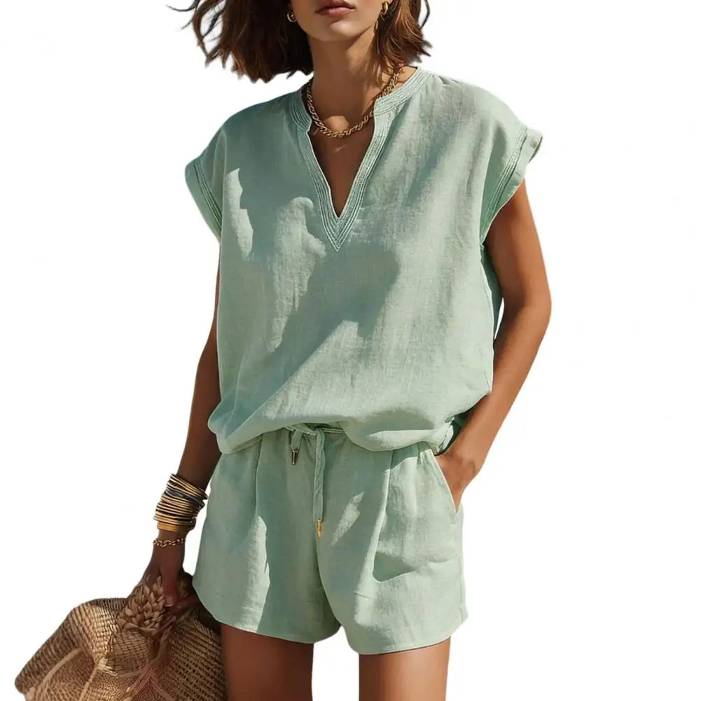 Linen-look women's two-piece casual set: V-neck top & comfy drawstring shorts. Ideal for summer outfits.