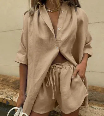 Chic women's casual shorts set, perfect for summer. Features a button-up top & elastic waist for effortless wear.