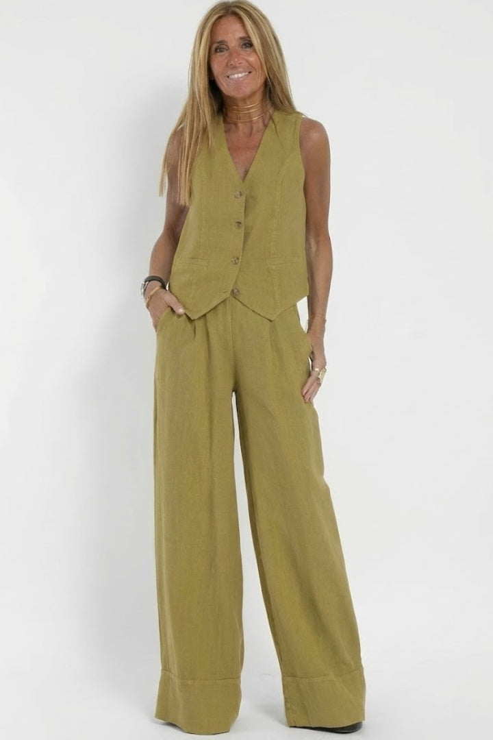 Versatile women's two-piece suit with a smart V-neck waistcoat and elegant wide-leg pants for any occasion.