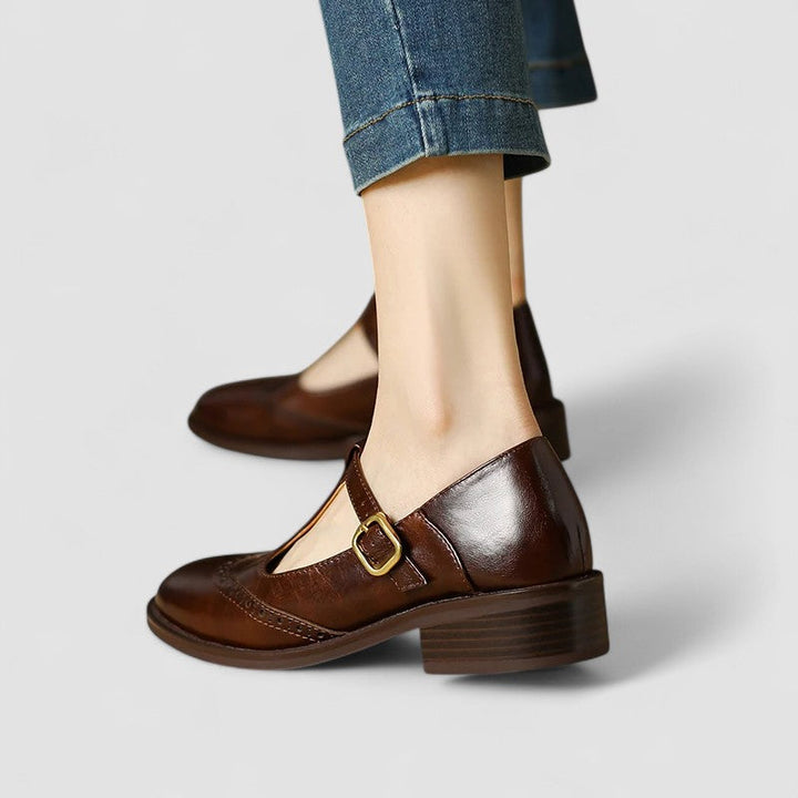 Women's comfortable Mary Janes in black, featuring a classic buckle strap, great for walking