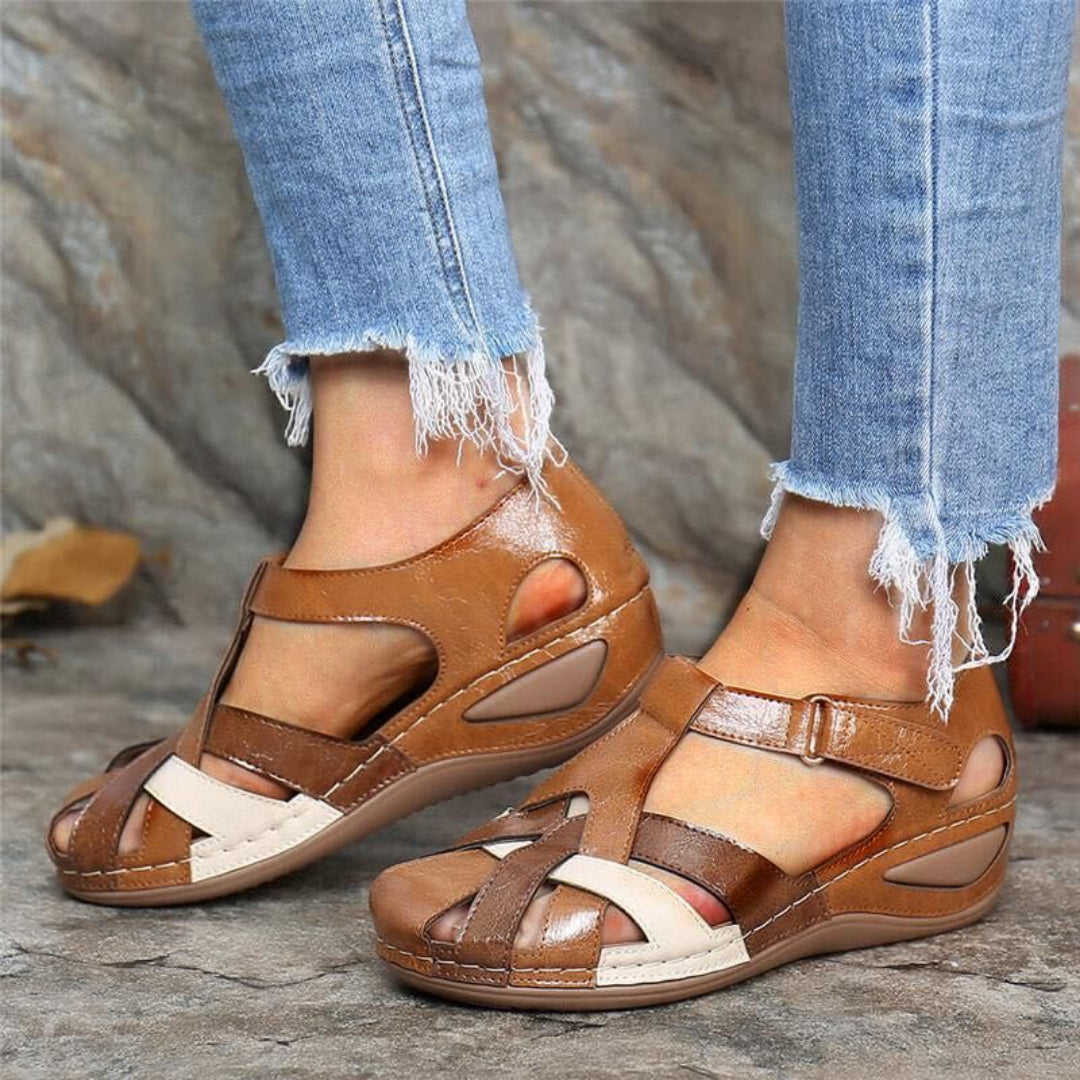 Women's colorblock closed toe summer sandals, perfect for casual everyday wear.