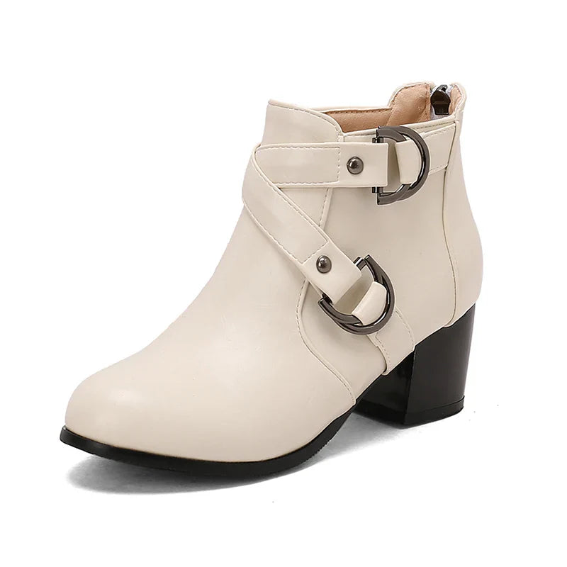 Women's winter shoes: ankle boots with buckle, warm and fashionable for cold weather