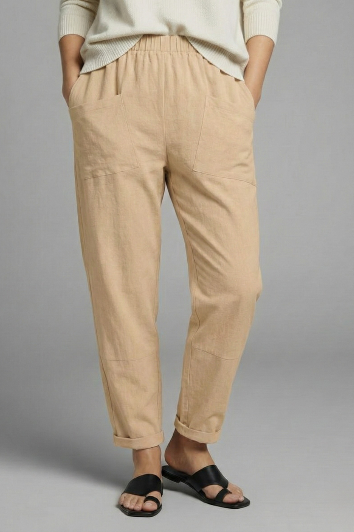 Stylish women's ankle pants featuring a comfortable elastic waist and tapered leg design.