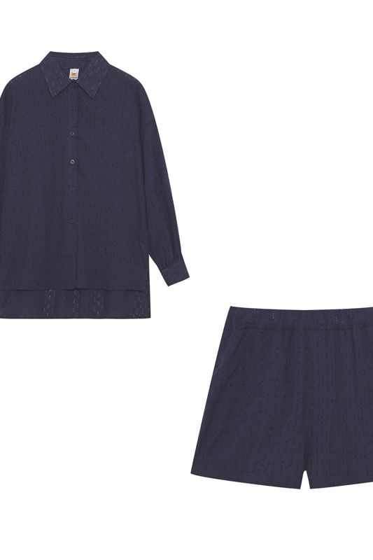 Women's everyday shirt & shorts set, a comfortable spring & summer two-piece for relaxation.