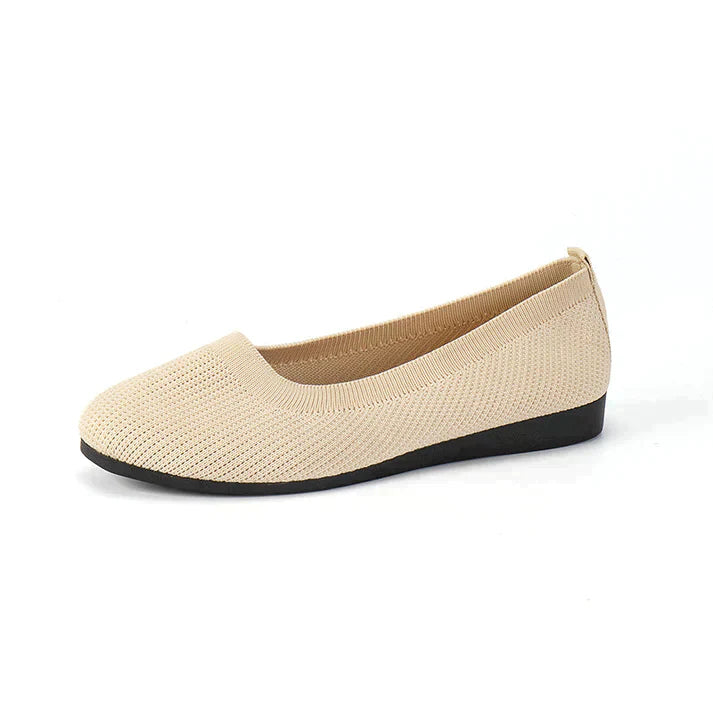 Stylish ballet flats for women, easy slip-on design for comfortable all-day wear. Perfect walking shoes.