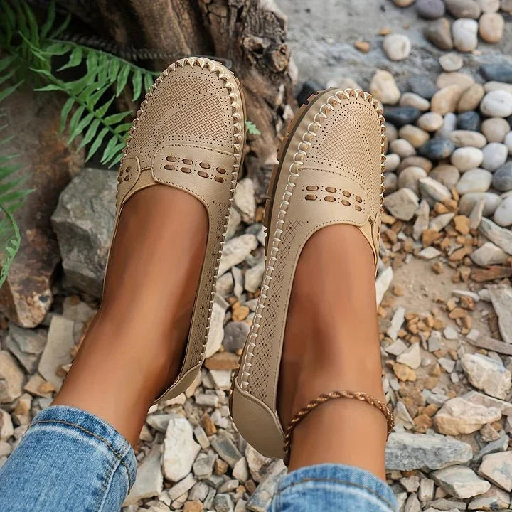 Casual women's slip-on loafers, ergonomic orthopedic support, perfect for spring & summer comfort.
